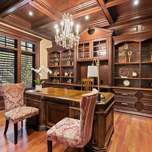 https://french-chteau-w-swim-spa-theatre-11700-sqft.calgaryhotelsearch.com